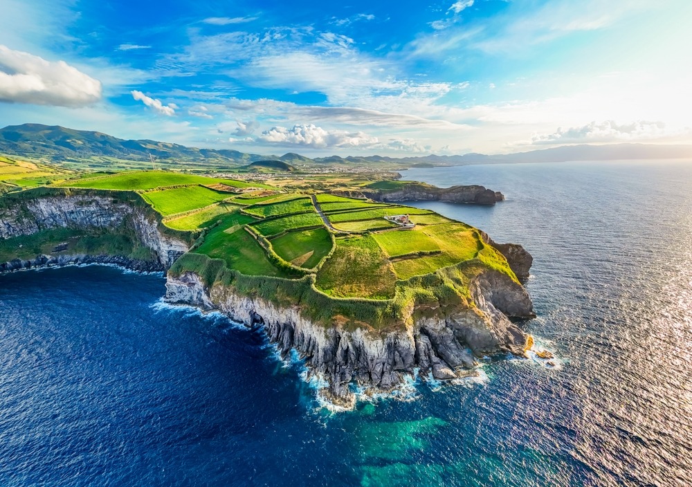 Discovering insular Portugal…