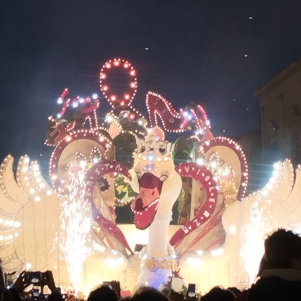 El Festival de las Flores a los pies del Etna