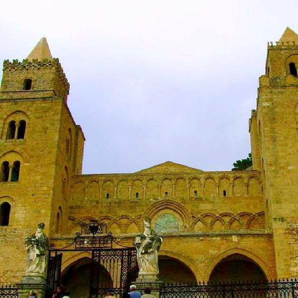 Cefalù: try a wonderful Arabian holiday in Sicily