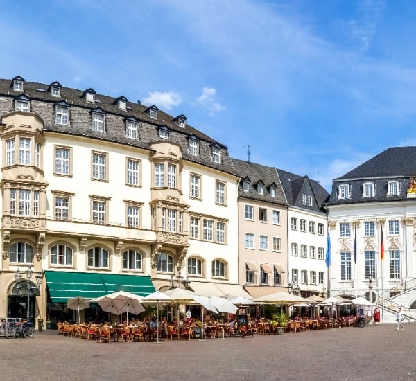 Bonn or Berlin – Which German capital for your vacation?