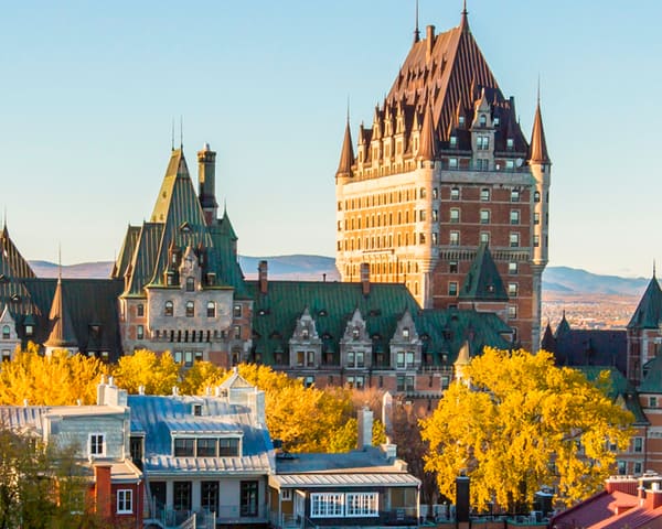 Québec Airport Transfers (YQB)