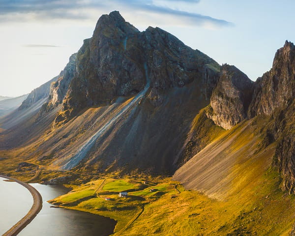 iceland airport transfers