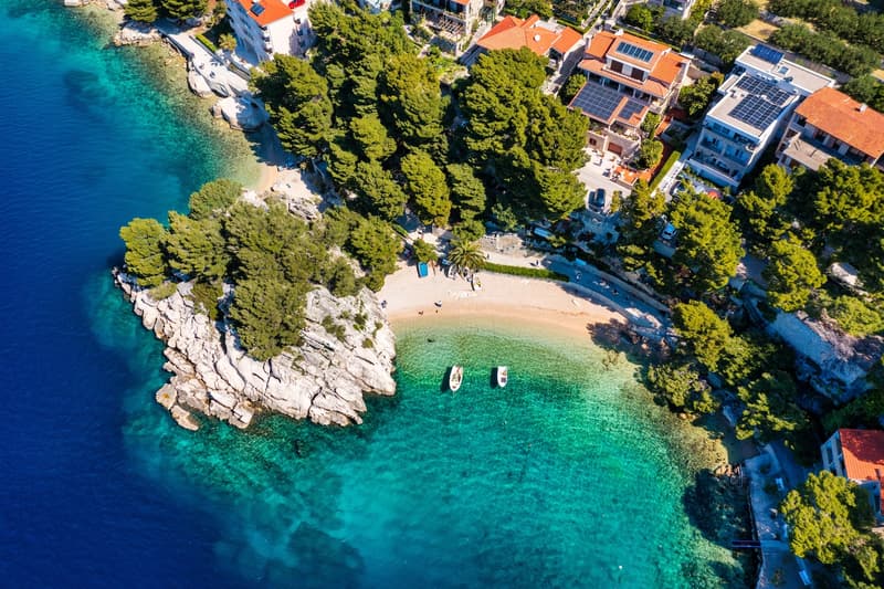 Croatia’s main airports and stations