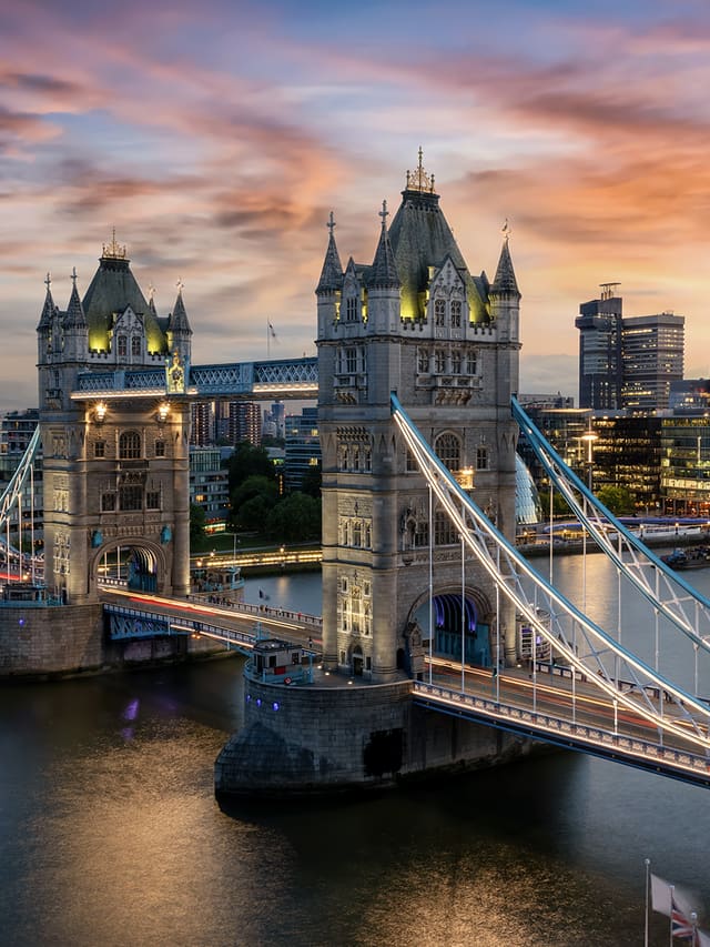 Private transfers in London