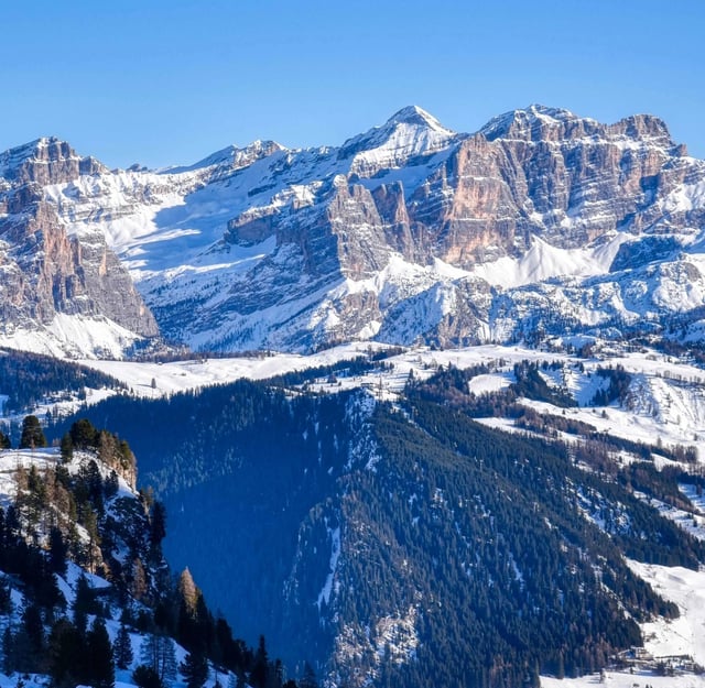 Servicios de transporte privado en Alta Badia (Italia)