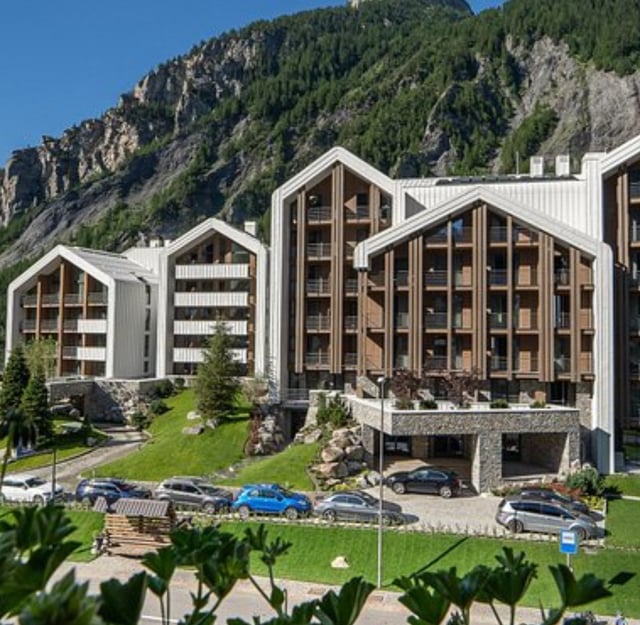Private Transportation Services in Courmayeur (Italy)