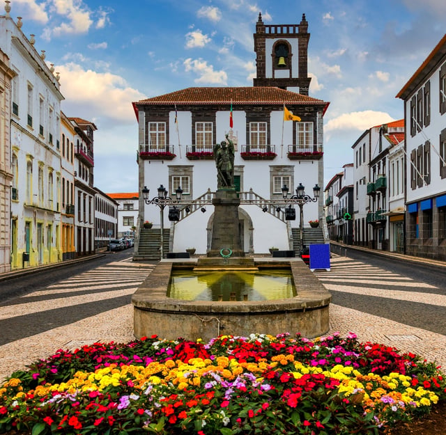 Private Transportation Services in Ponta Delgada