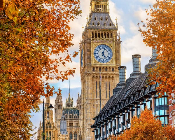 London during autumn time with the Big Ben
