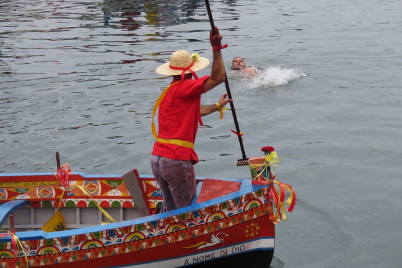 Sicily: get involved in the “man-fish” hunt in Aci Trezza