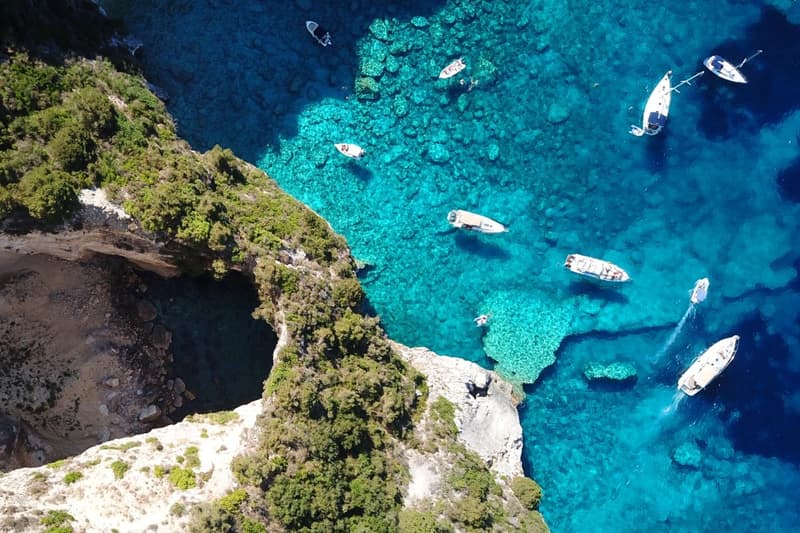 Holidays at Antipaxos: immerse yourself in “pure” Greece