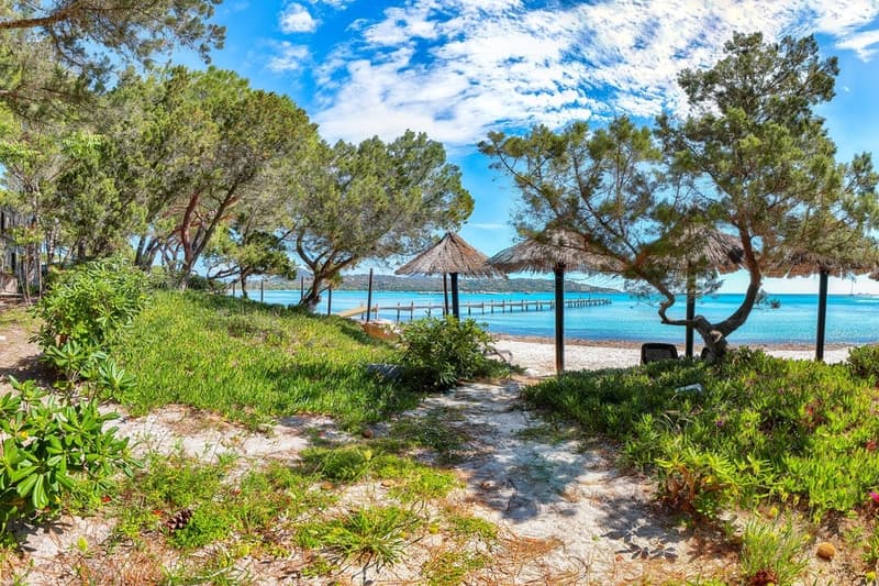 Santa Giulia: le joyau turquoise de la Corse