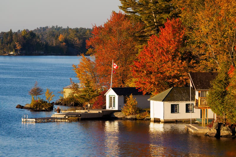 Il foliage spettacolare delle foreste del Canada