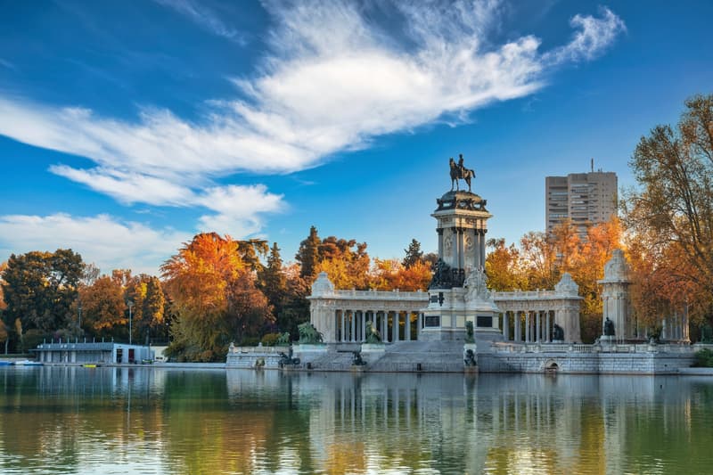 Madrid in autumn: a walk in art and nature